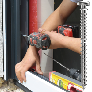 Miniature-Fixations-Pose-de-fenetre