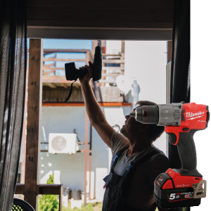 Miniature-Outils-Machines-pose-de-fenetre